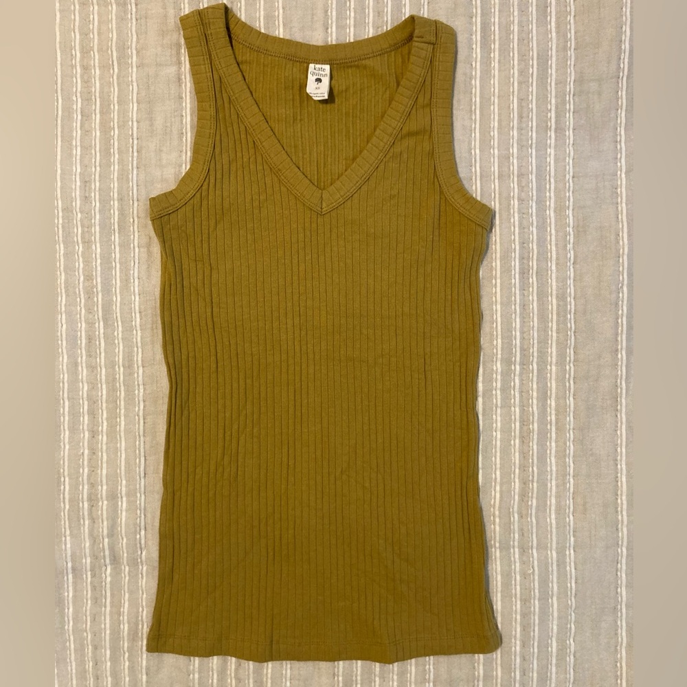 Kate Quinn ribbed tank